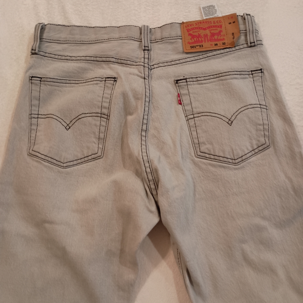 Levi's Men's 501 '93 Straight Leg Jeans 90's Vibes And Fit Button Fly Size 30X32 - Picture 11 of 13